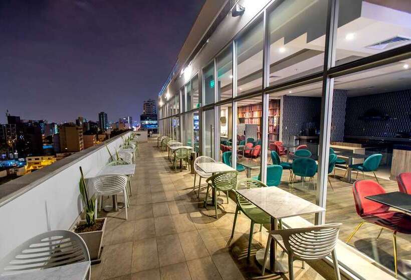 בית מלון כפרי Hampton By Hilton Lima San Isidro