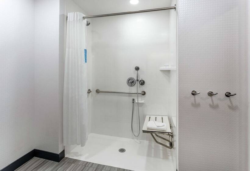 בית מלון כפרי Hampton Inn Oakland Downtown City Center