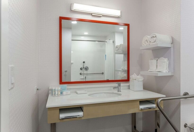 فندق Hampton Inn Oakland Downtown City Center