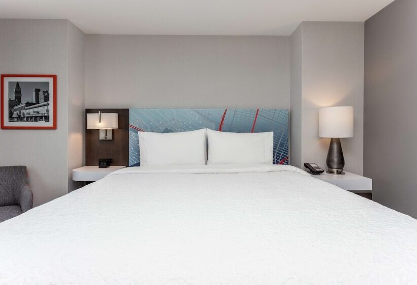 فندق Hampton Inn Oakland Downtown City Center