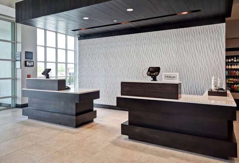 فندق Hilton Garden Inn Lansing West