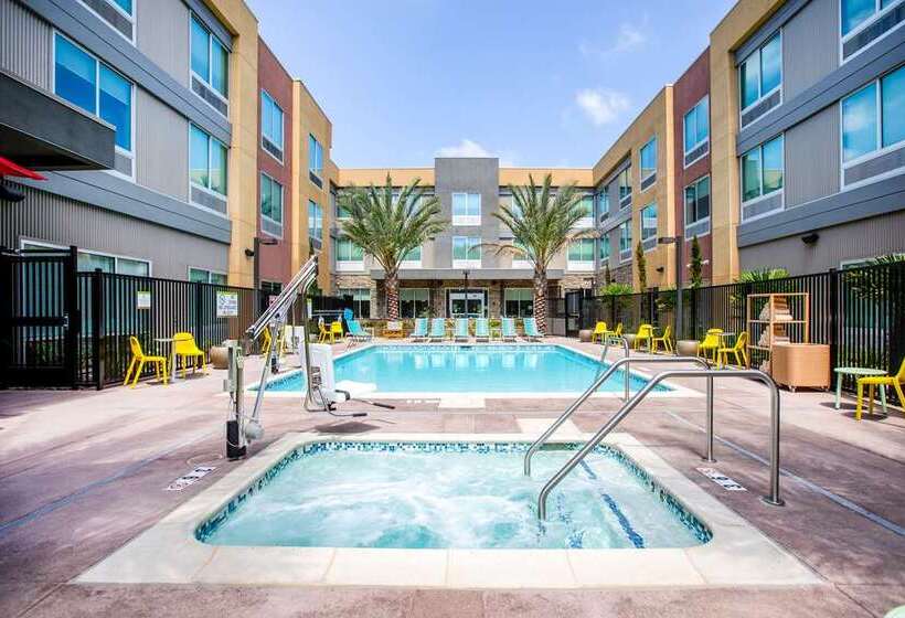 فندق Home2 Suites By Hilton Carlsbad