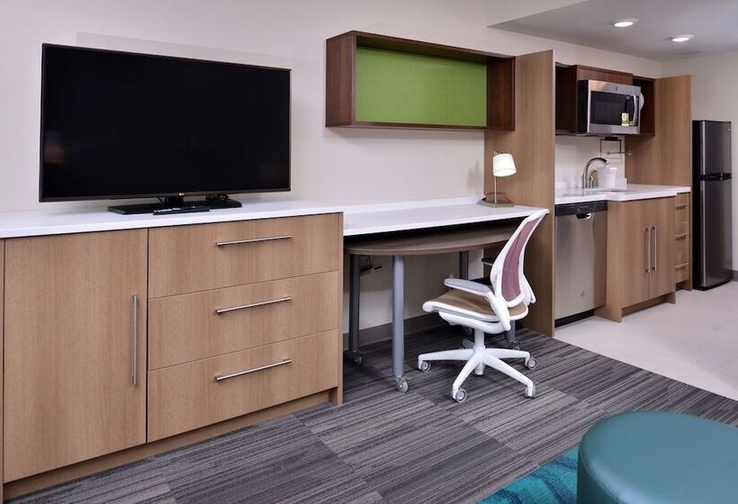 هتل Home2 Suites By Hilton Portland Airport Or