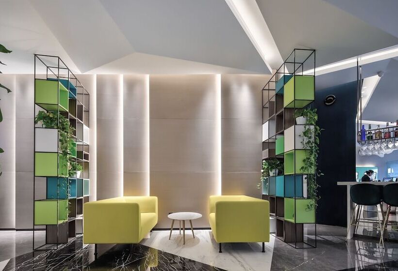 Ibis Styles Hotel Nanjing South Railway Station North Square