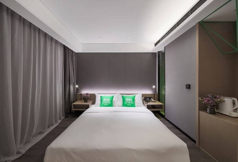 Ibis Styles Hotel Nanjing South Railway Station North Square