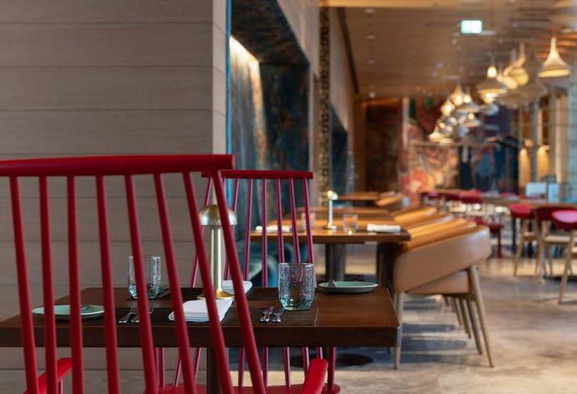 هتل Indigo Dubai Downtown, An Ihg