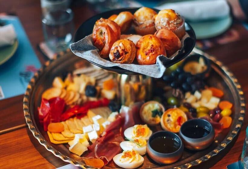 هتل Indigo Dubai Downtown, An Ihg