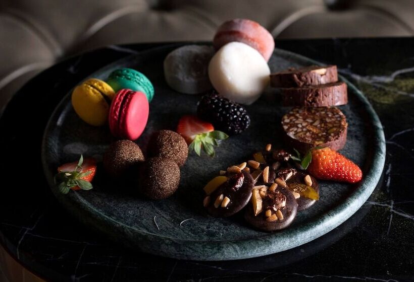 هتل Indigo Dubai Downtown, An Ihg