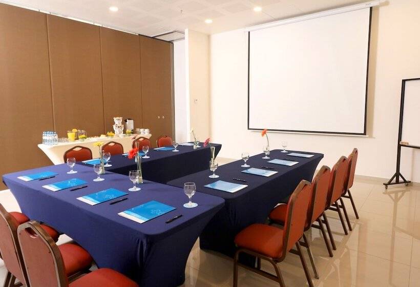 فندق Misión Express San Juan Del Río