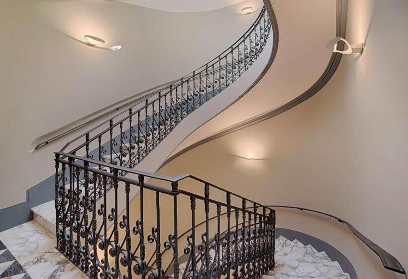 Hotel NH Collection Roma Fori Imperiali