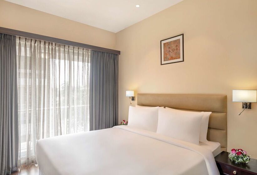 酒店 Radisson Blu Plaza Resort & Convention Centre Karjat