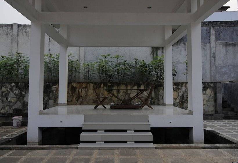 酒店 Reddoorz Premium @ Gandaria Jagakarsa