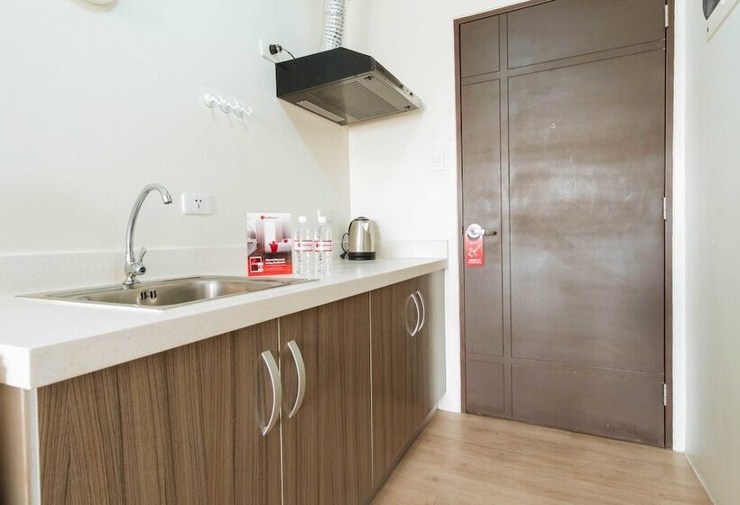 호텔 Reddoorz Premium Near Mrt North Avenue Station