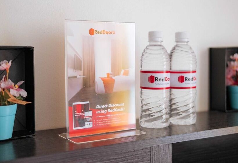 호텔 Reddoorz Premium Near Mrt North Avenue Station