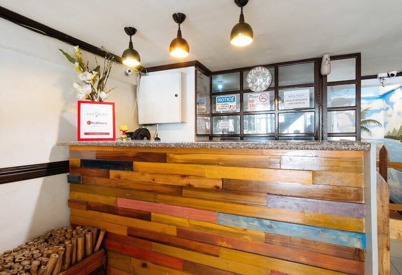 هتل Reddoorz @ Vito Cruz Extension