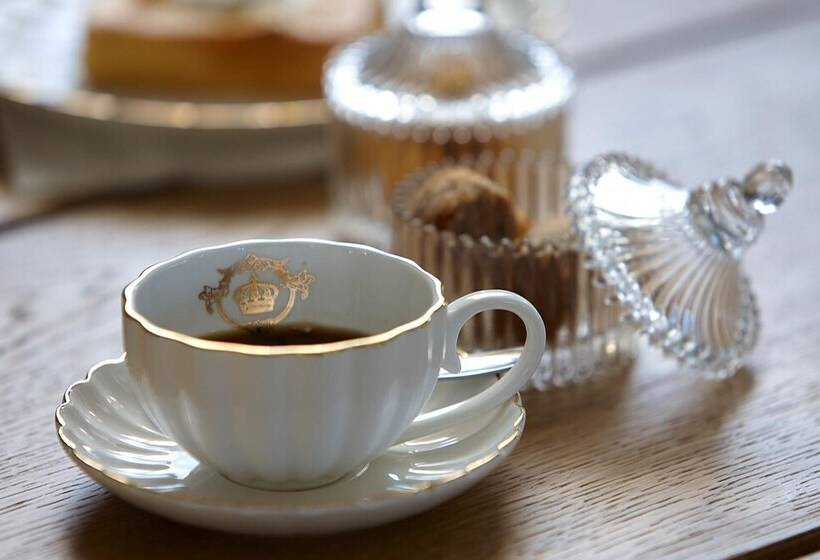 فندق Vasia Royal