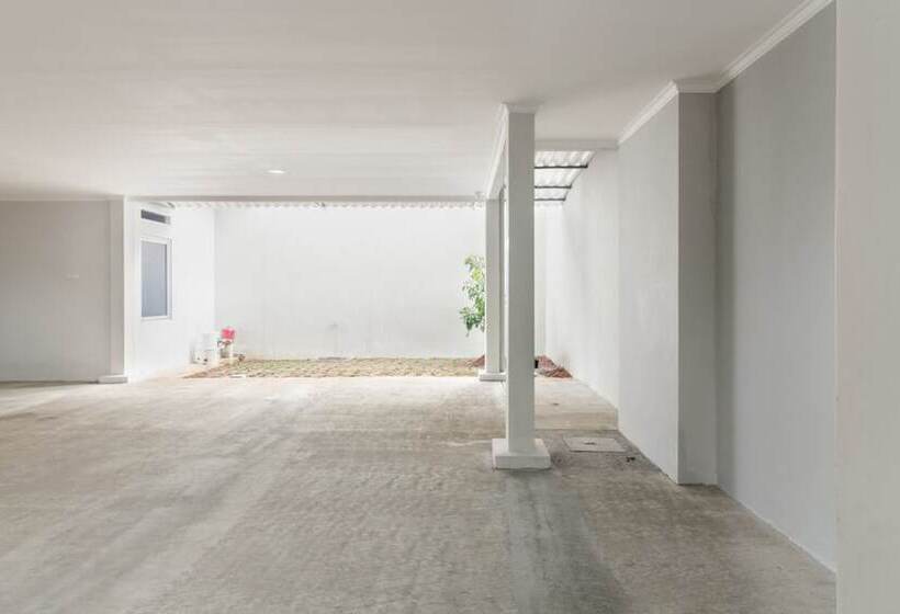 膳宿费 Reddoorz @ Cipete Raya