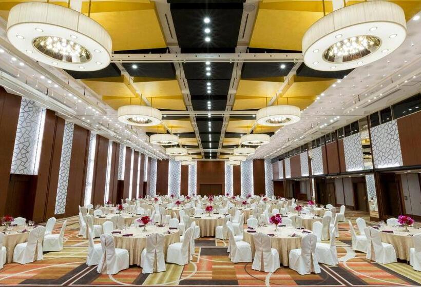 Отель Ana Crowne Plaza Osaka, An Ihg