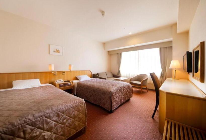 Отель Crown Palais Hamamatsu