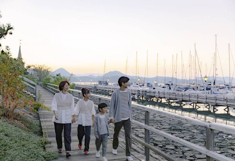 هتل Amsterdam Huis Ten Bosch