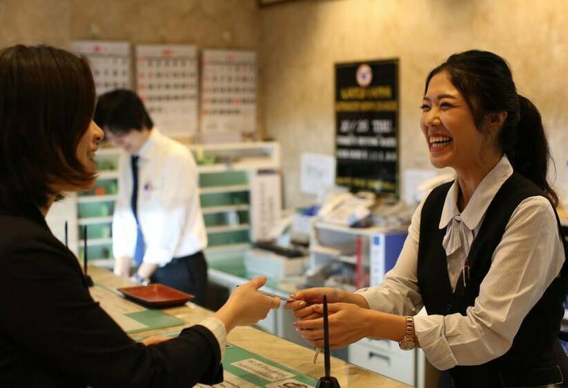 בית מלון כפרי New  Yokosuka