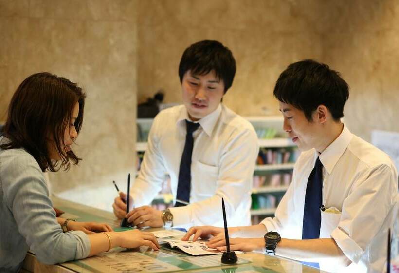 בית מלון כפרי New  Yokosuka