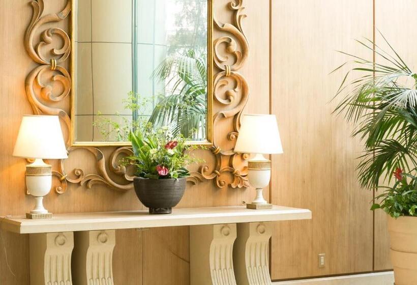 Отель Princess Garden