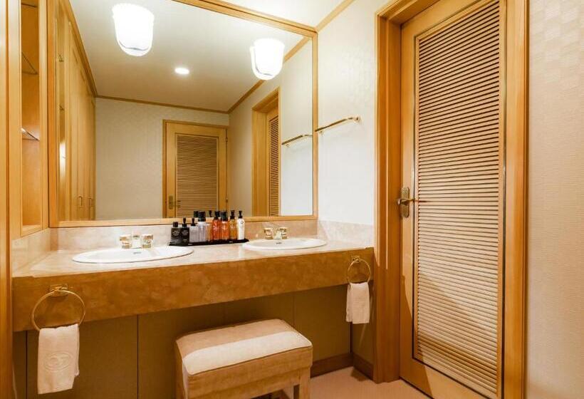 Sapporo View Hotel Odori Park