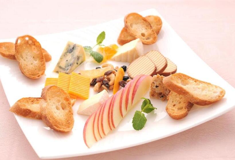 Отель Takarazuka Washington