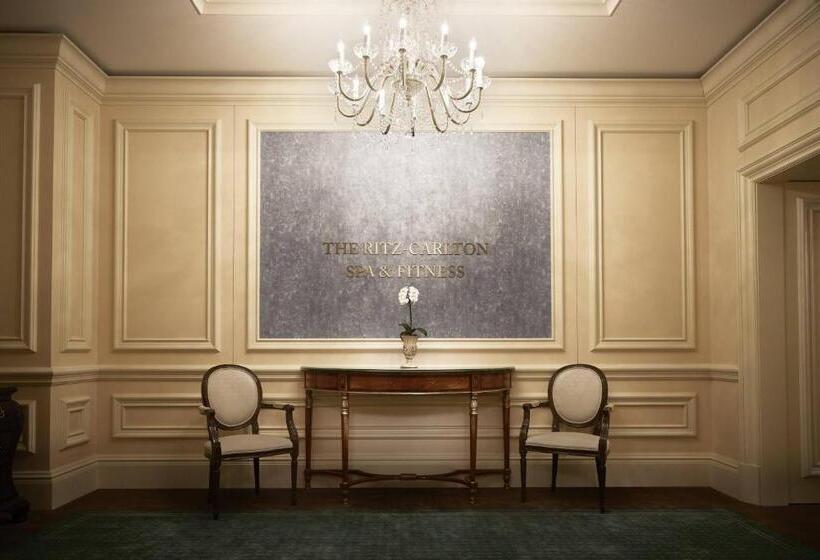 Отель The Ritzcarlton, Osaka