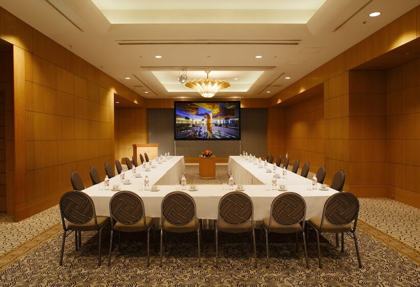 The Yokohama Bay Hotel Tokyu