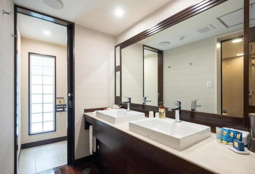 Okuma Private Beach & Resort