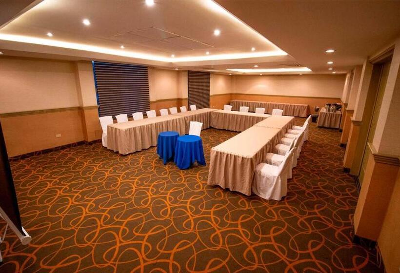 Araiza Palmira Hotel Y Centro De Convenciones