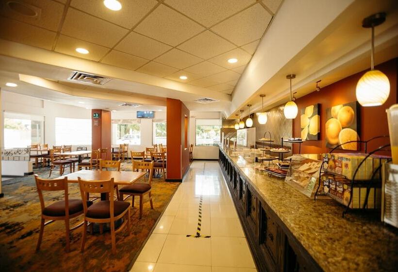 호텔 Araiza Hermosillo