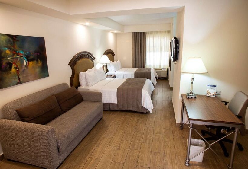 בית מלון כפרי Best Western Plus Monterrey Colon