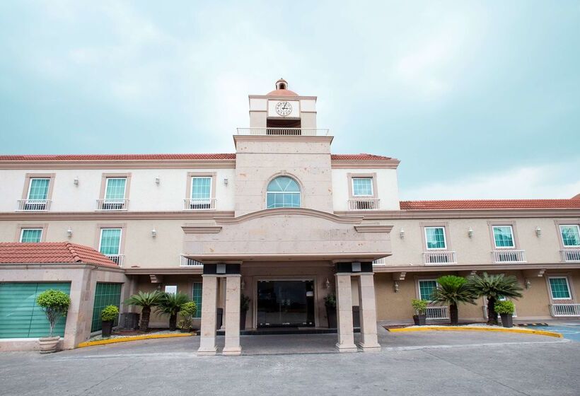 בית מלון כפרי Best Western Plus Monterrey Colon