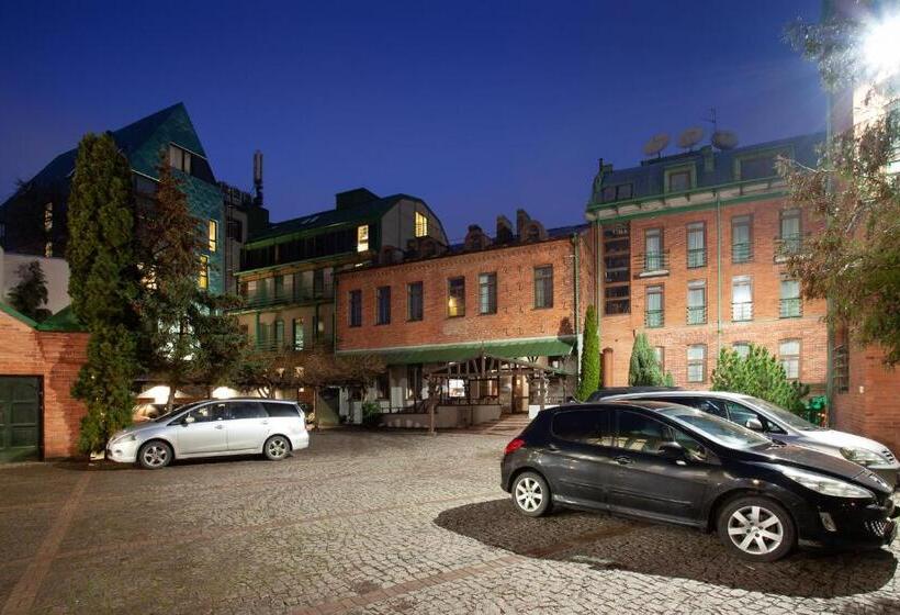 هتل Best Western Santakos