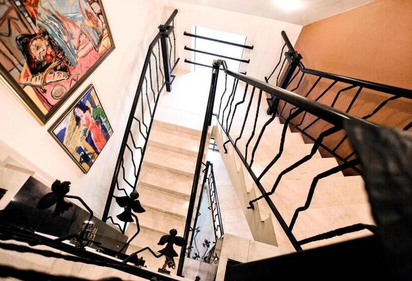 هتل Best Western Santakos