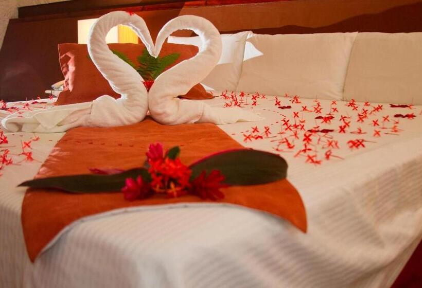 ホテル Ciudad Real Palenque