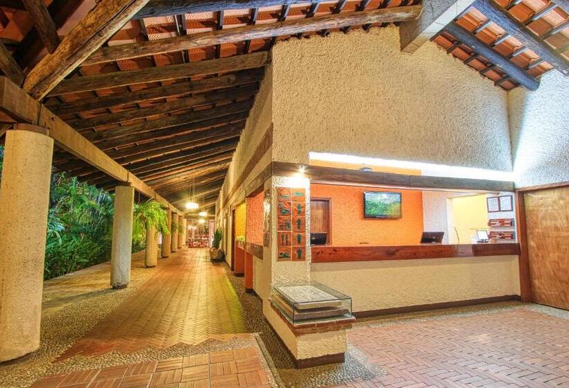 ホテル Ciudad Real Palenque