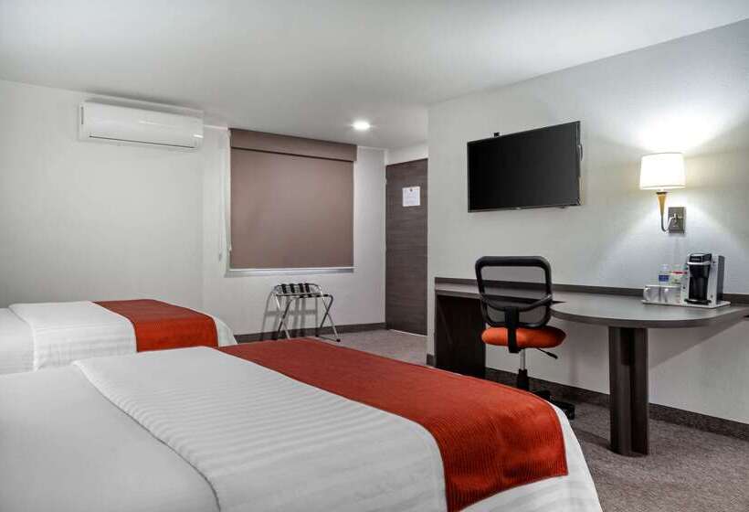 Отель Comfort Inn Queretaro