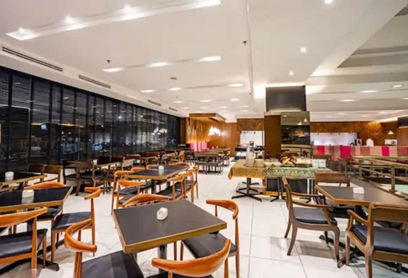 Отель Crystal Crown