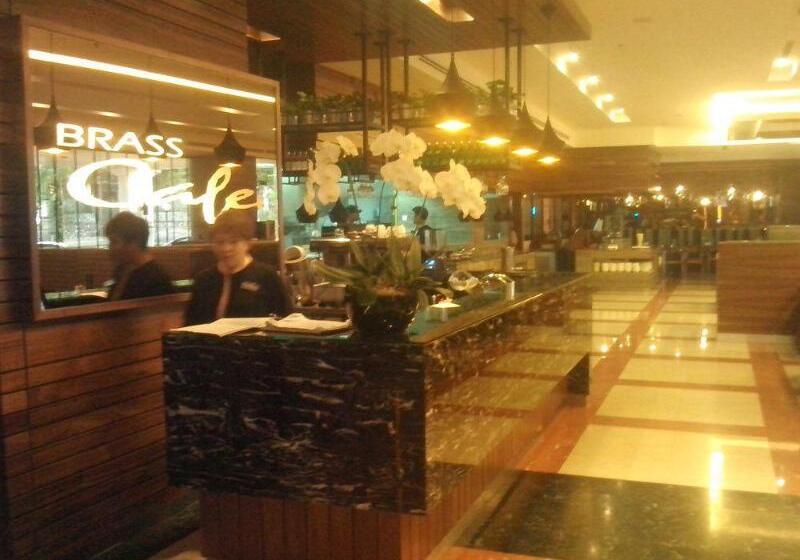 Crystal Crown Hotel Petaling Jaya