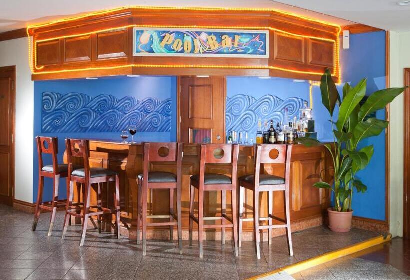 Отель Dorsett Grand Labuan