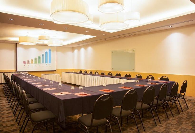 هتل Fiesta Inn Aeropuerto CD Mexico