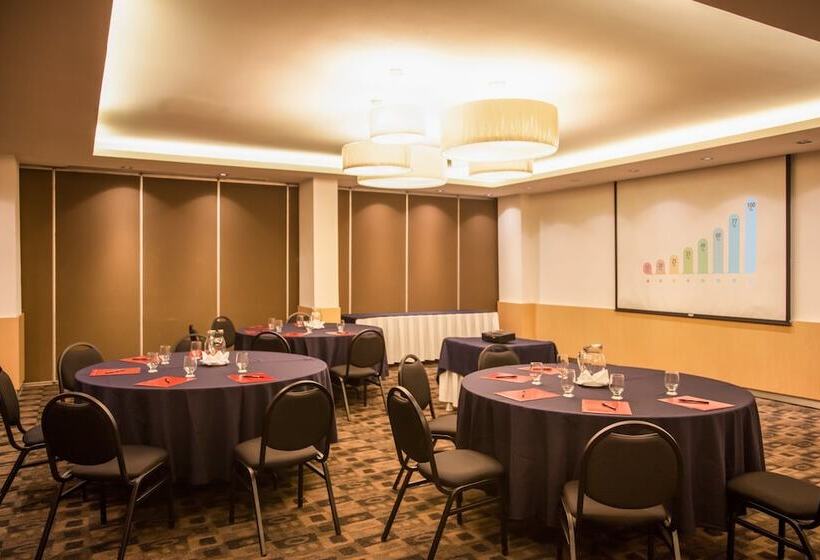 هتل Fiesta Inn Aeropuerto CD Mexico