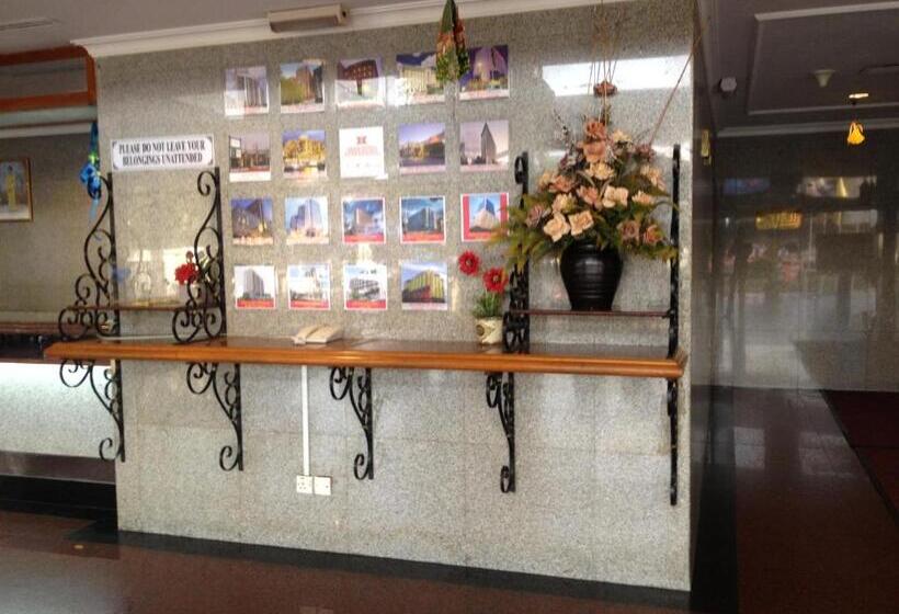 호텔 Grand Continental Kuantan