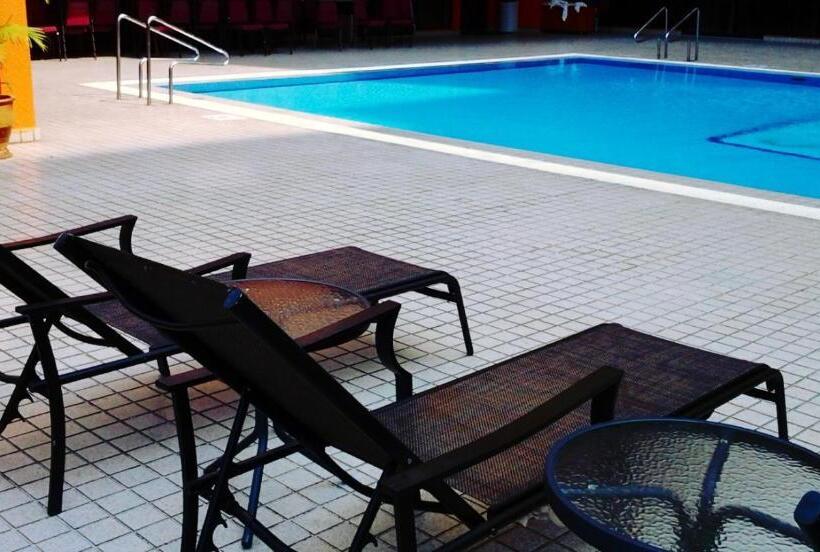 호텔 Grand Continental Kuantan