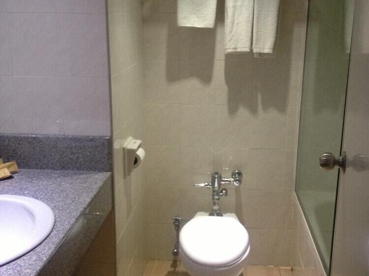 호텔 Grand Continental Kuantan