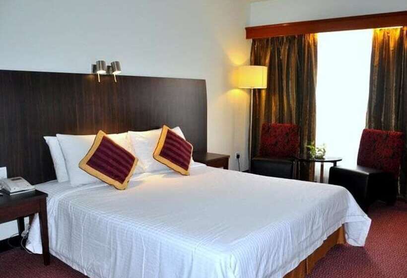 호텔 Grand Continental Kuantan